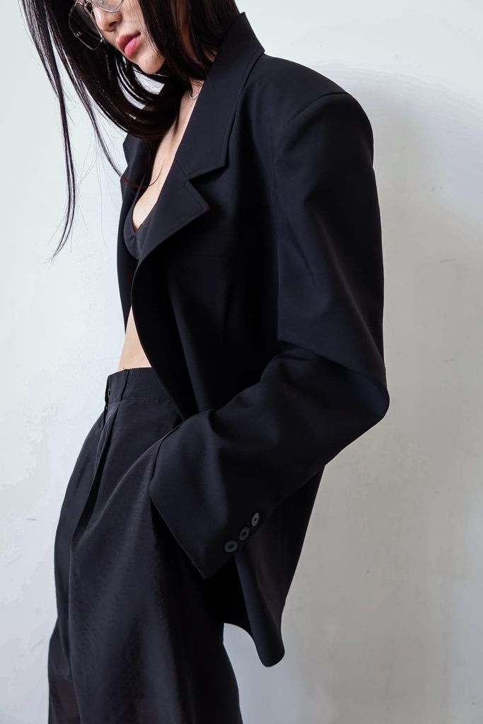 06-BUTTON BLAZER