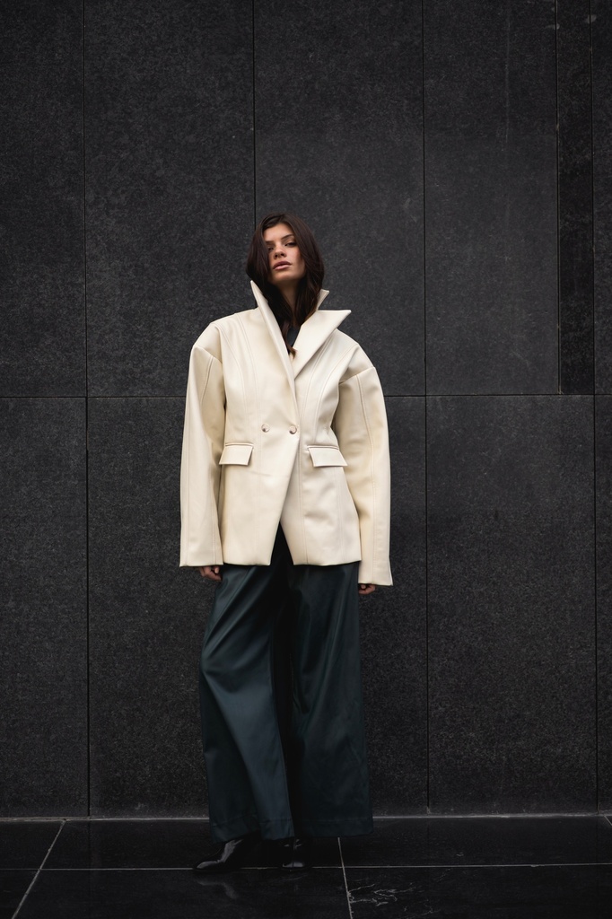 FW-37 CREAM LEATHER BLAZER