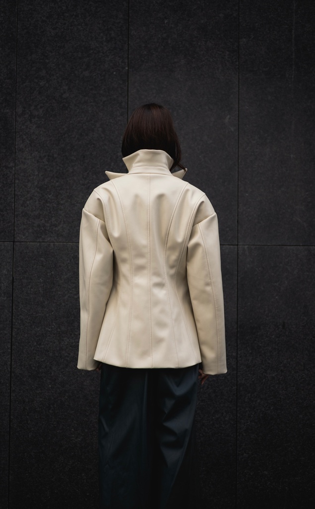 FW-37 CREAM LEATHER BLAZER