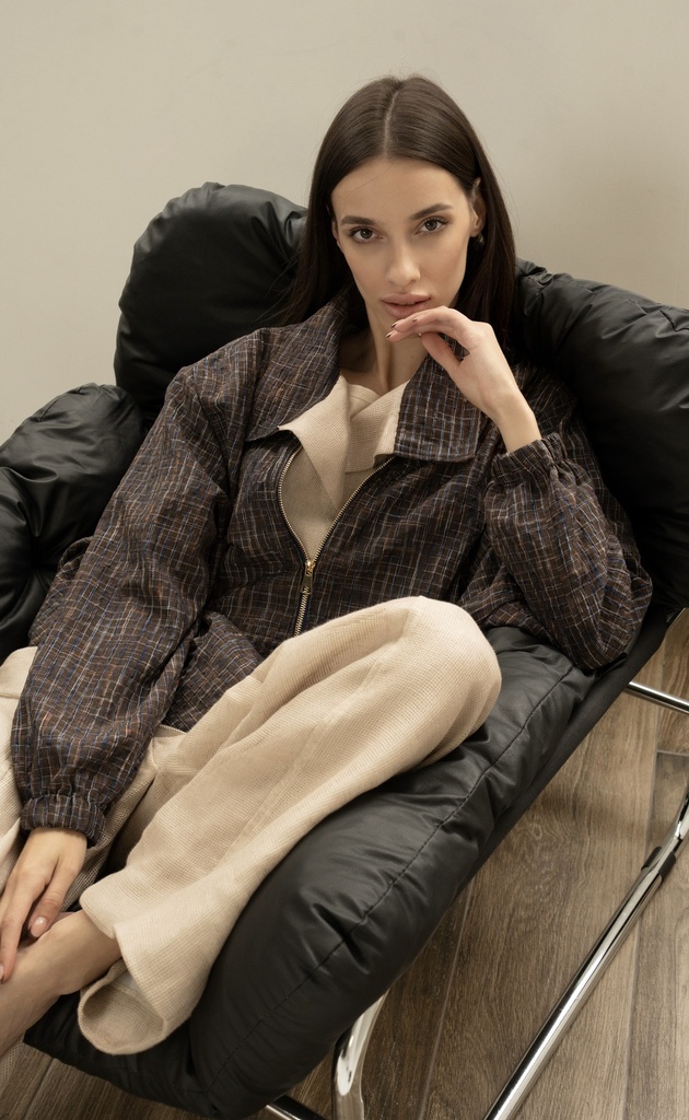 BTW26-10 THE OFFICE ESSENTIAL TOP
