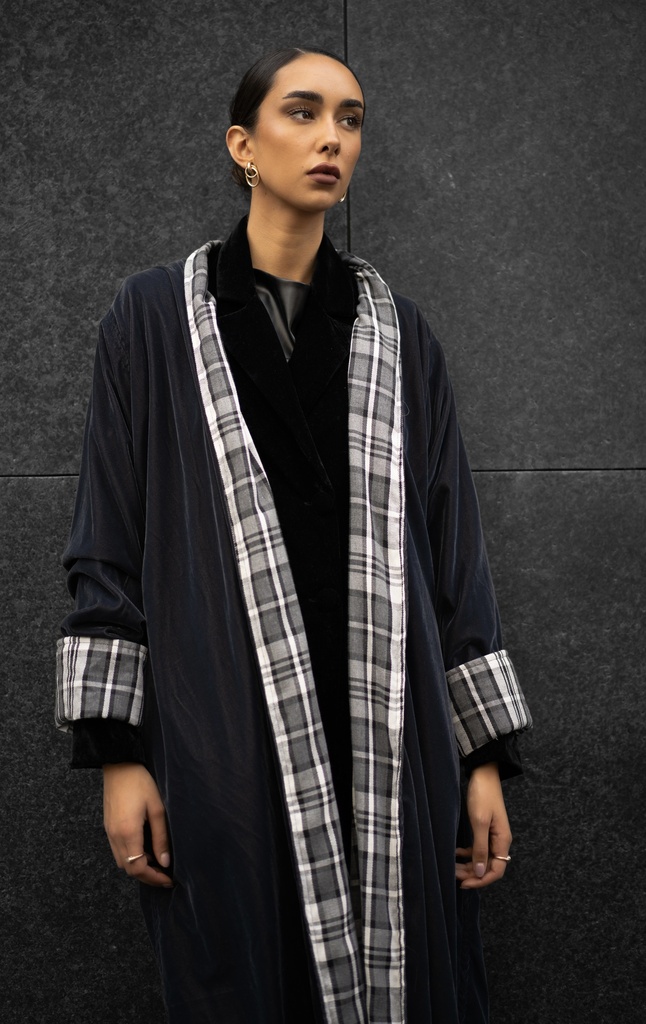 CHECKERED NAVY BISHT (50)