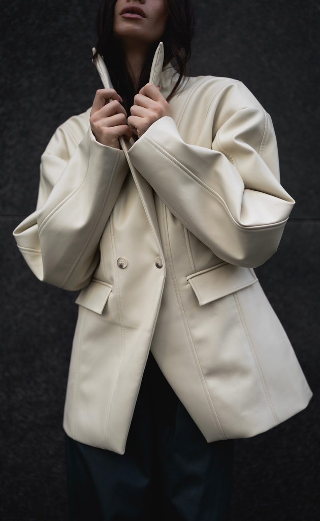 FW-37 CREAM LEATHER BLAZER