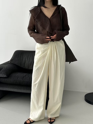 06-RUFFLED V-NECK SHIRT